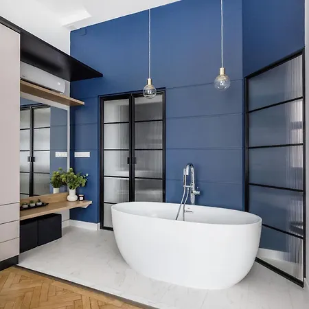 Chic And Spacious Retreat * 布达佩斯