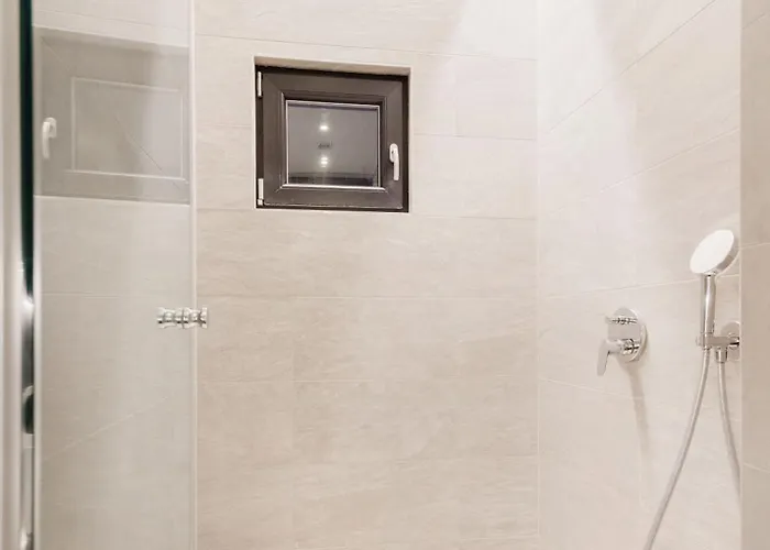 Apartament Chic And Spacious Retreat *