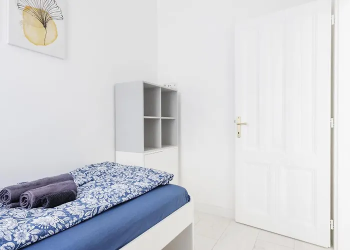 Chic And Spacious Retreat * Budapest