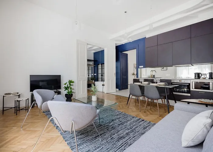 Chic And Spacious Retreat Apartment *