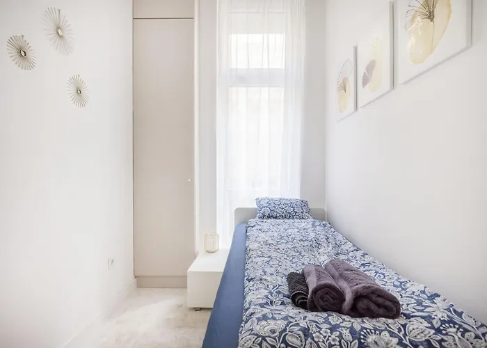 Chic And Spacious Retreat * Budapest
