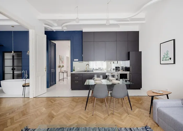 شقة Chic And Spacious Retreat *