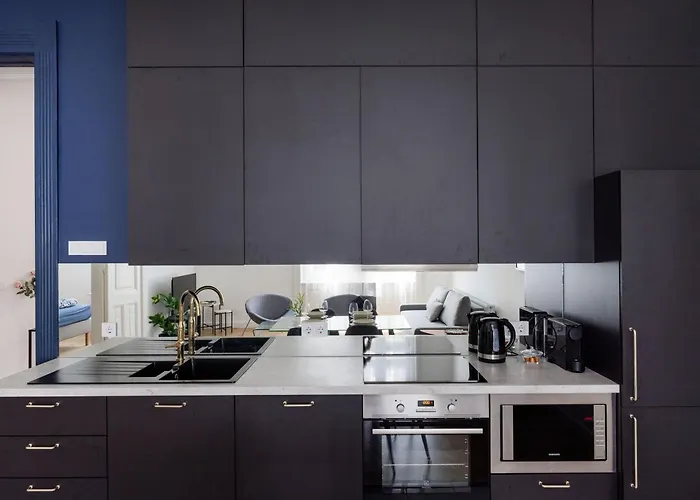 Chic And Spacious Retreat شقة بودابست