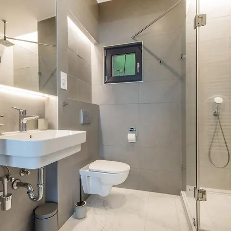 Chic And Spacious Retreat Lejlighed Budapest