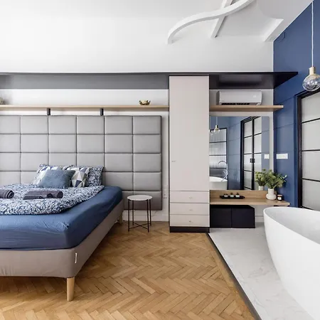 Chic And Spacious Retreat Lejlighed